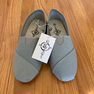 NEW! Gray Canvas Slip-Ons